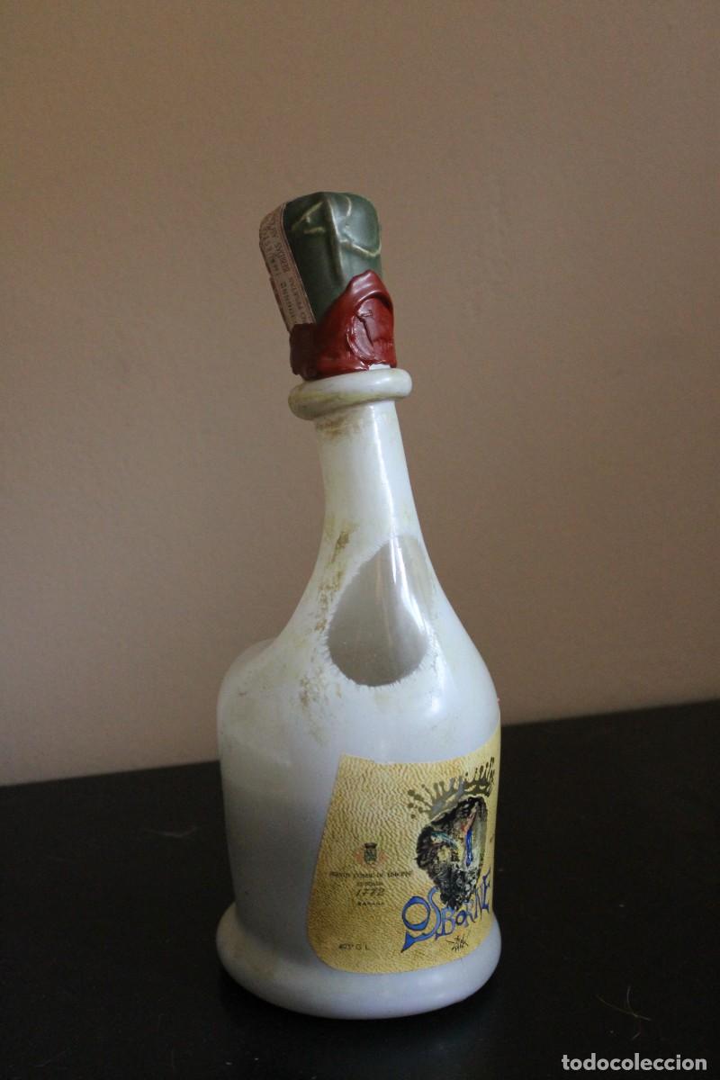 Botellas antiguas: BOTELLA BRANDY OSBORNE DISE&Ntilde;O DALI - Foto 1