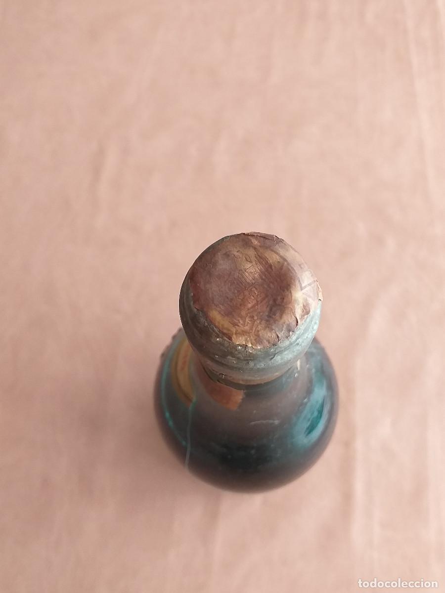 Botellas antiguas: Botella de Co&ntilde;ac Terry Puerto de Santamar&iacute;a - Foto 5