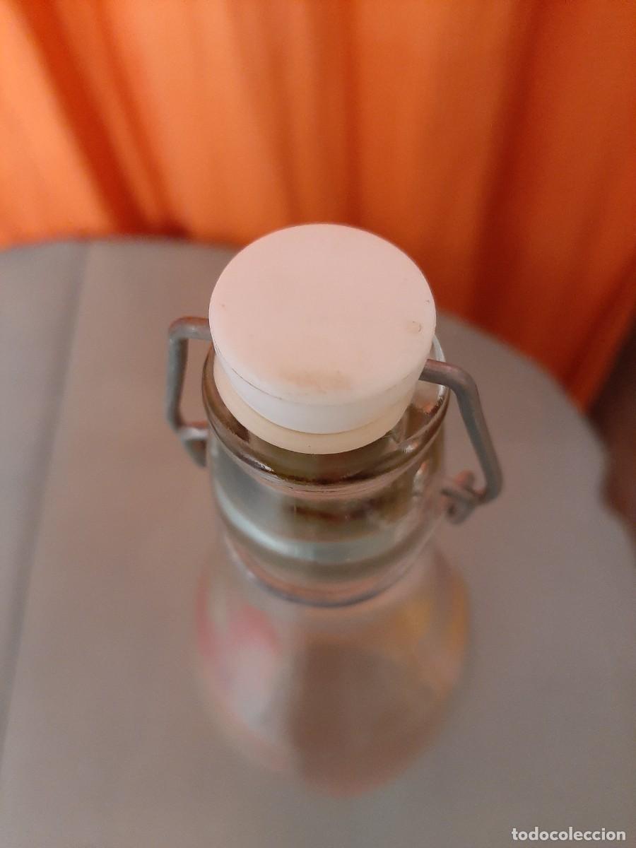 Botellas antiguas: BOTELLA ESPA&Ntilde;A CERVE - Foto 7