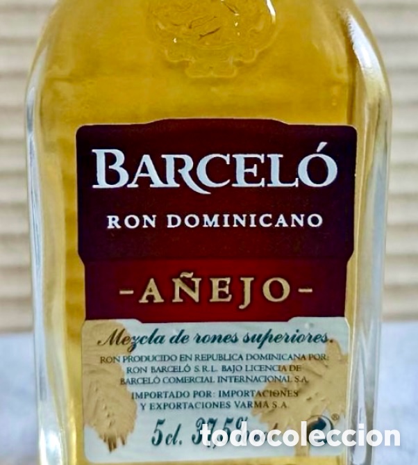 Botellas antiguas: BOTELLLA RON BARCEL&Oacute; A&Ntilde;EJO - Foto 2