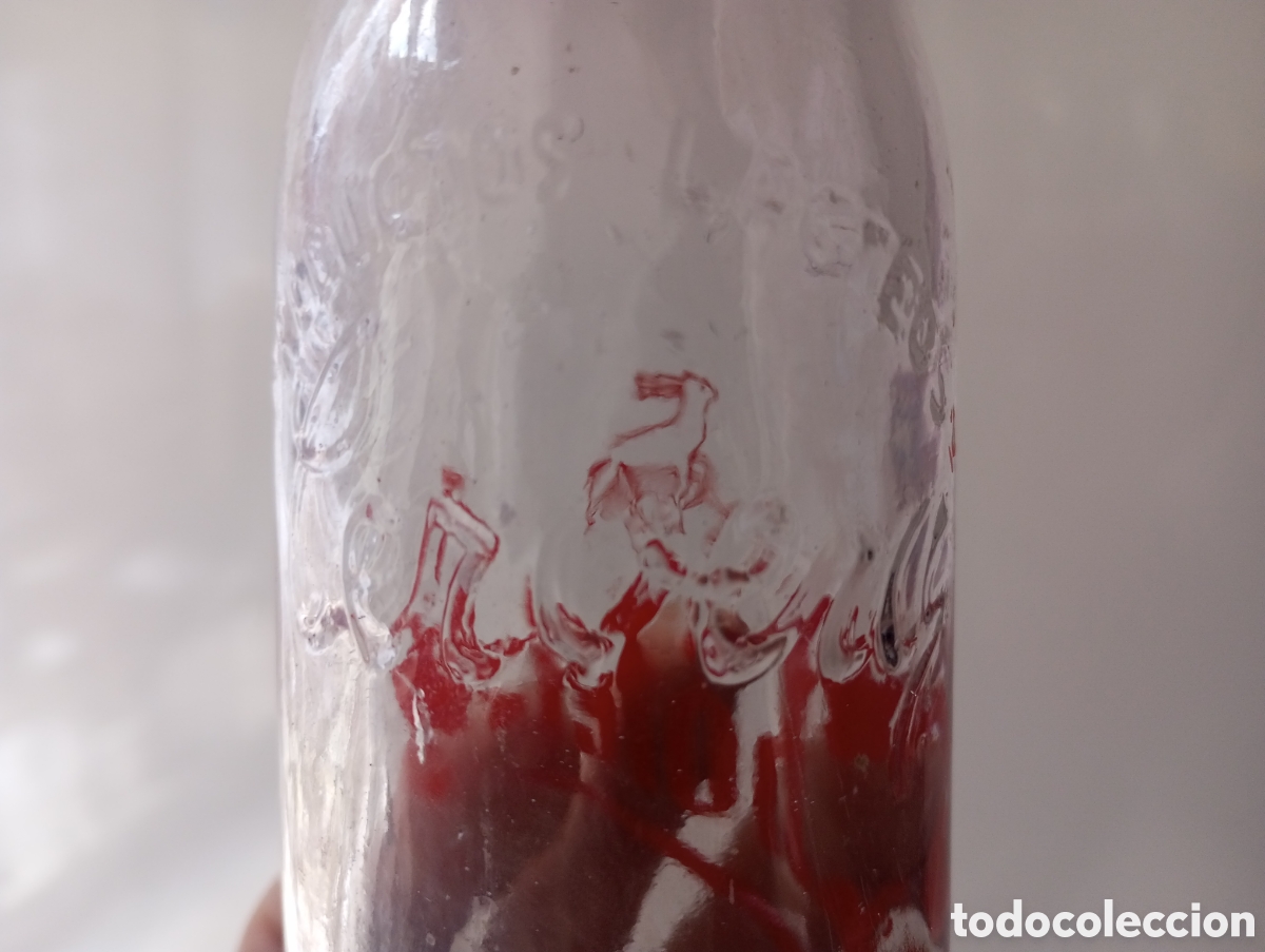 Botellas antiguas: Botella batidos Choleck con grabado en parte trasera - Foto 1