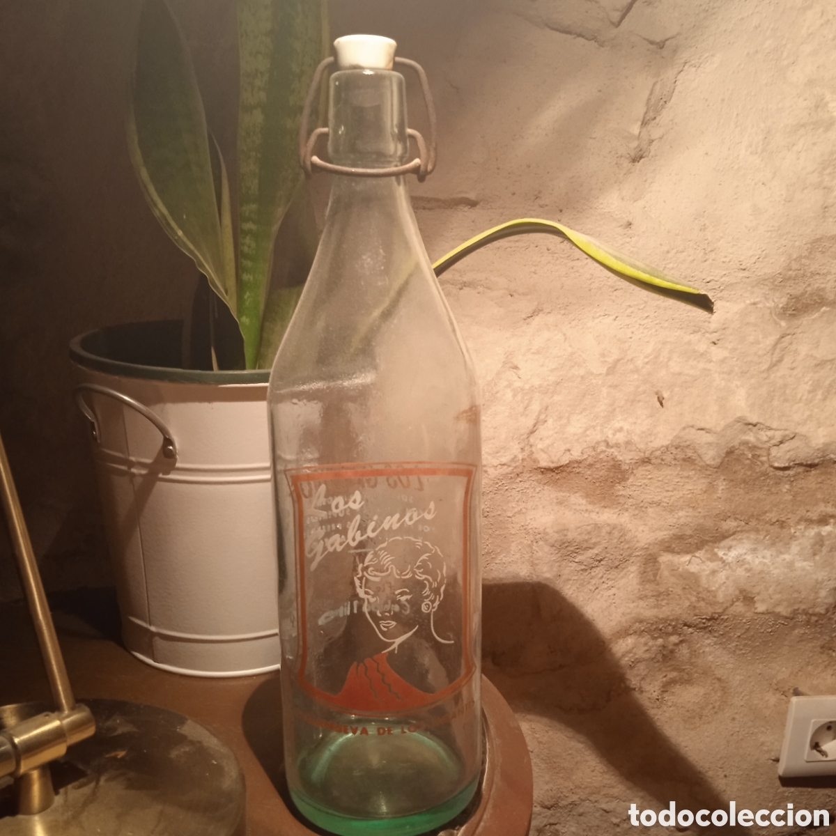 Botellas antiguas: Botella de gaseosa los gabinos - Foto 1