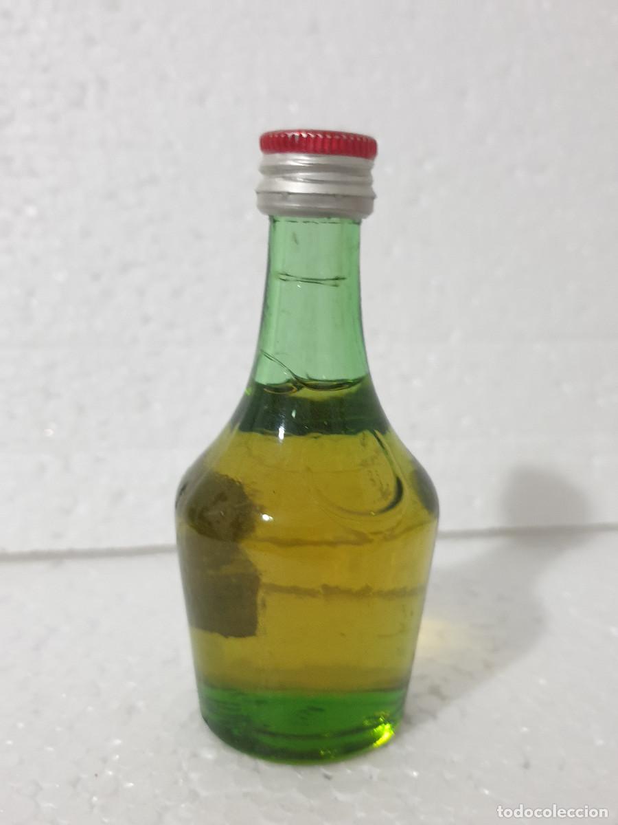 Botellas antiguas: BOTELLA COLECCI&Oacute;N LICOR BENEDICTINE - Foto 1