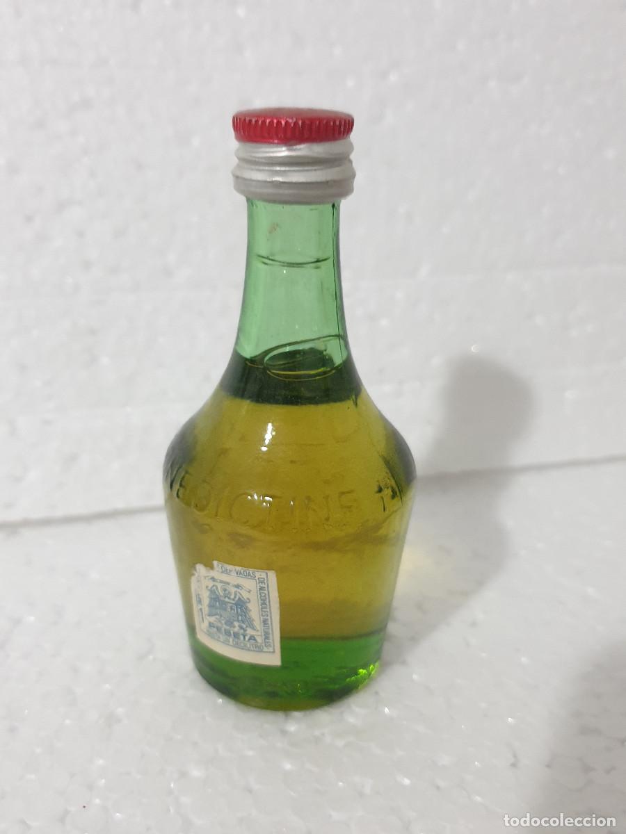Botellas antiguas: BOTELLA COLECCI&Oacute;N LICOR BENEDICTINE - Foto 2