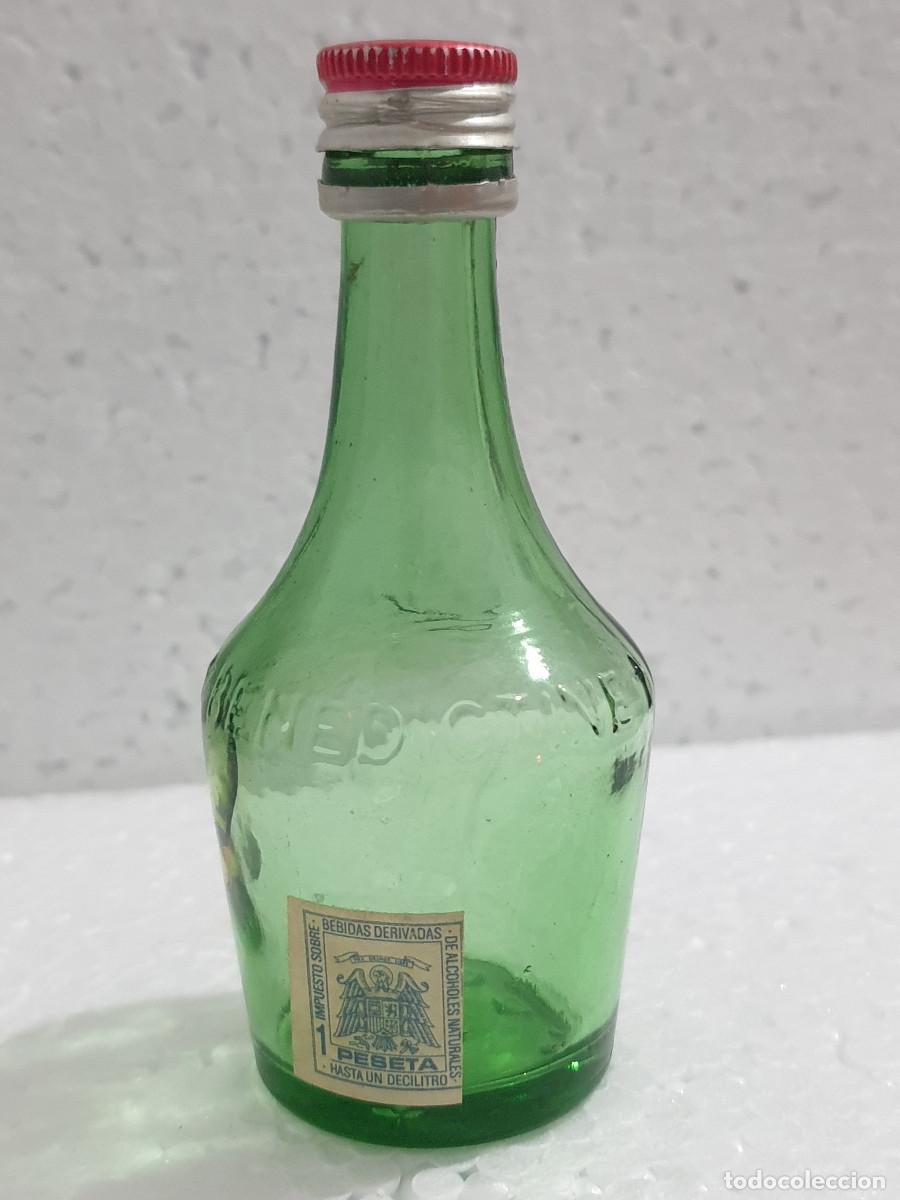 Botellas antiguas: BOTELLA COLECCI&Oacute;N LICOR BENEDICTINE - Foto 3