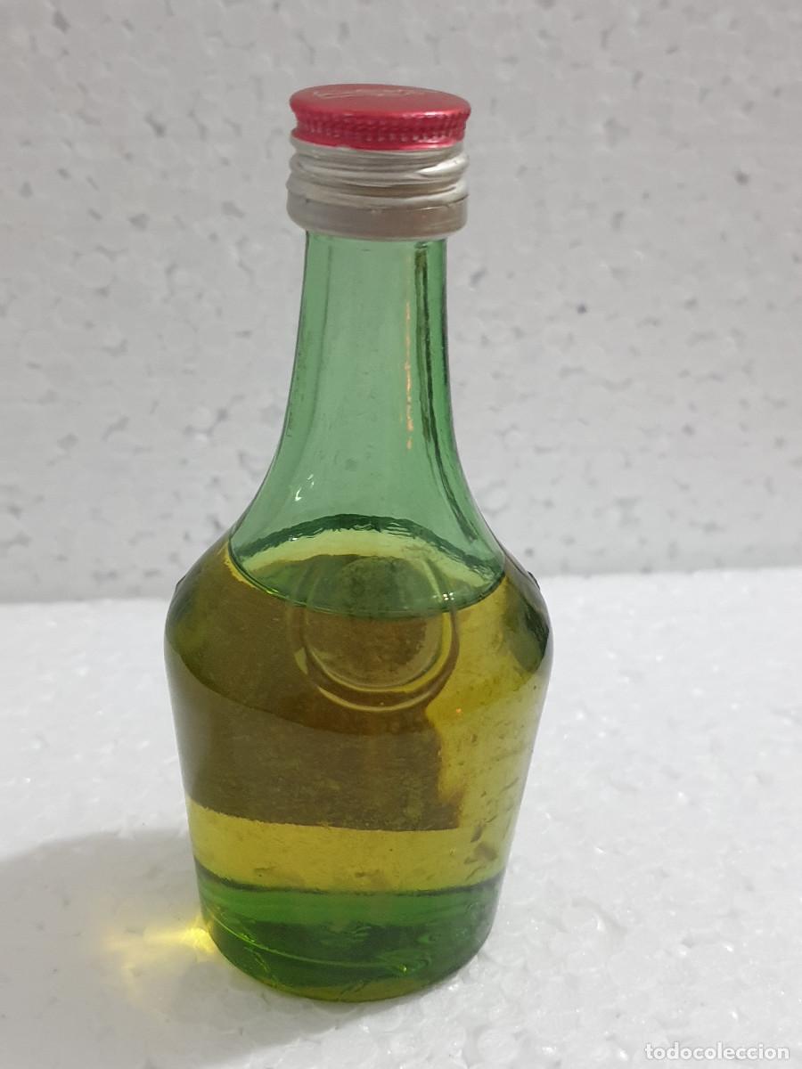Botellas antiguas: BOTELLA COLECCI&Oacute;N LICOR BENEDICTINE - Foto 1