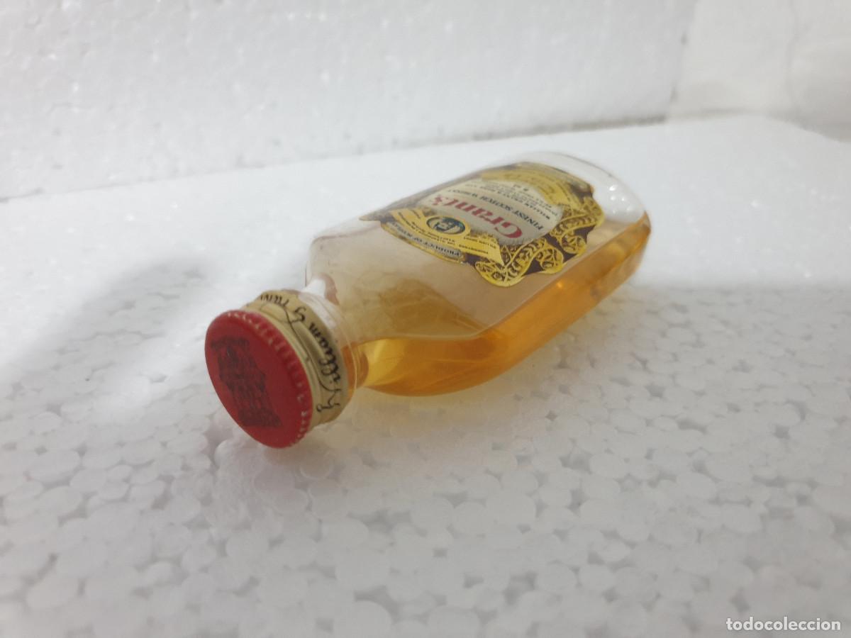 Botellas antiguas: BOTELLA COLECCI&Oacute;N WHISKY GRANTS - Foto 2