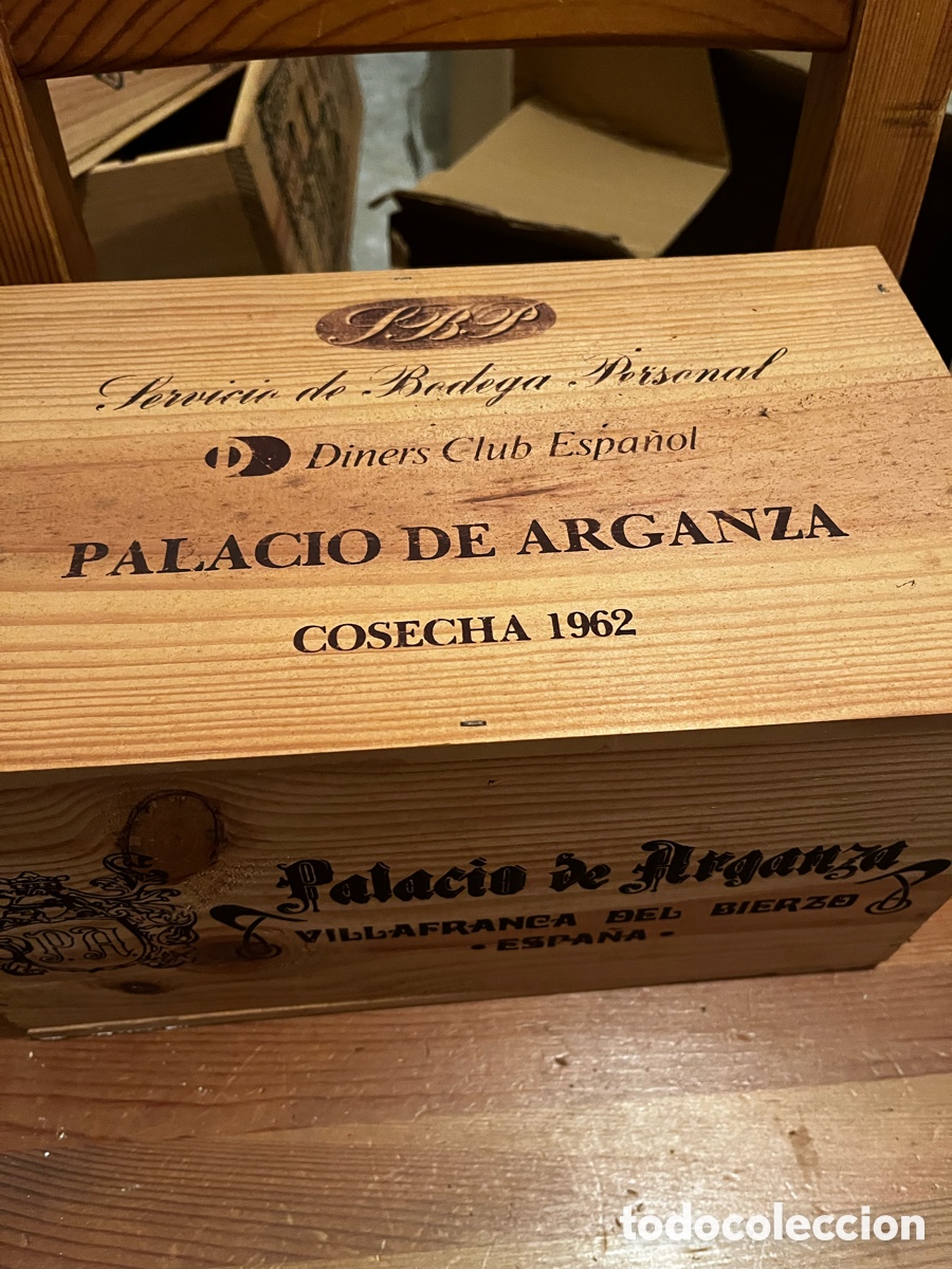 Botellas antiguas: Se vende botella de Palacio de Arganza 1962 - Foto 2