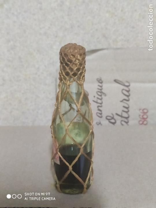 Botellas antiguas: miniatura brandy centenario de terry impuesto 4 centimos - Foto 2