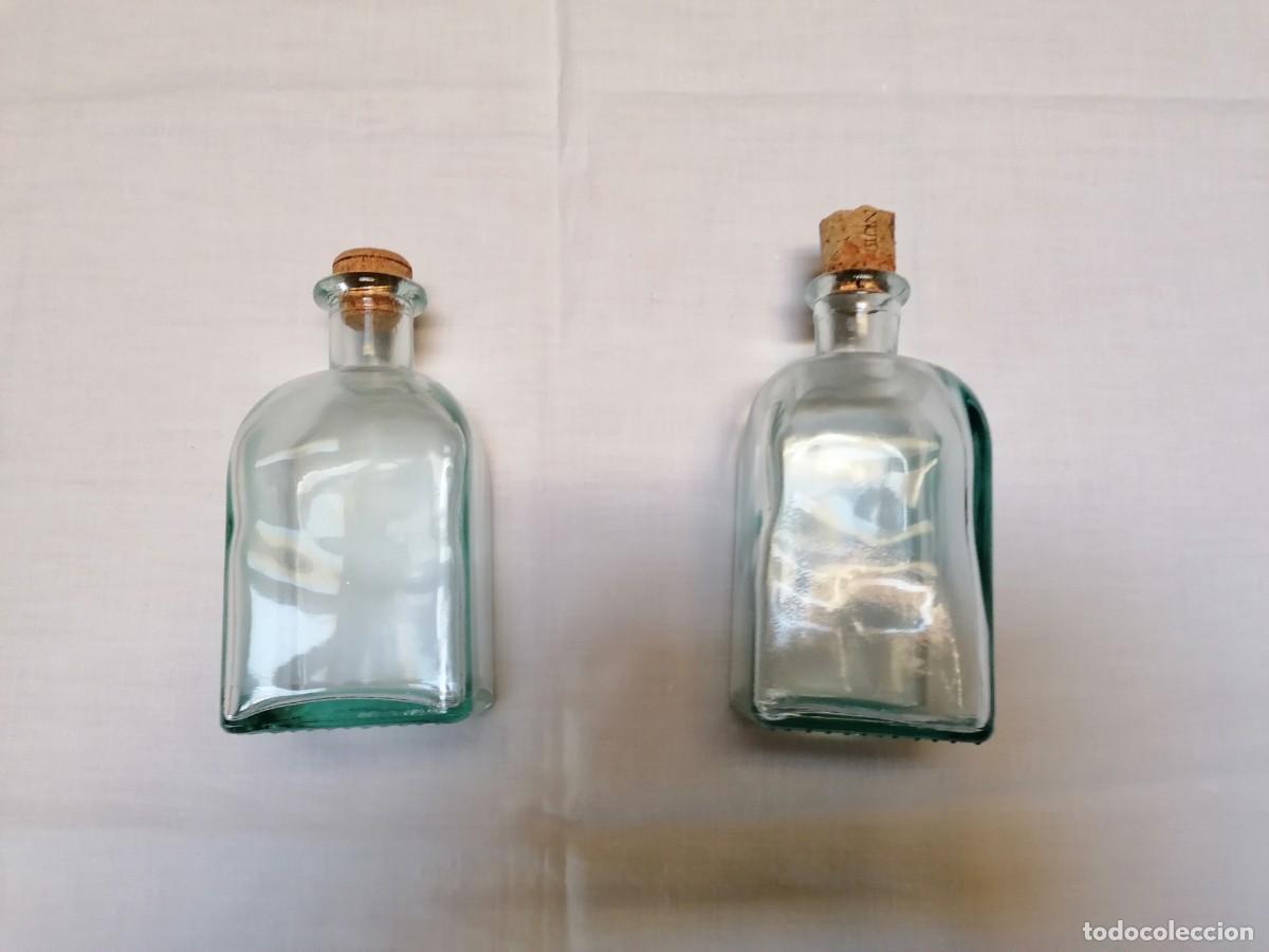 Botellas antiguas: frascas peque&ntilde;as de cristal - Foto 2