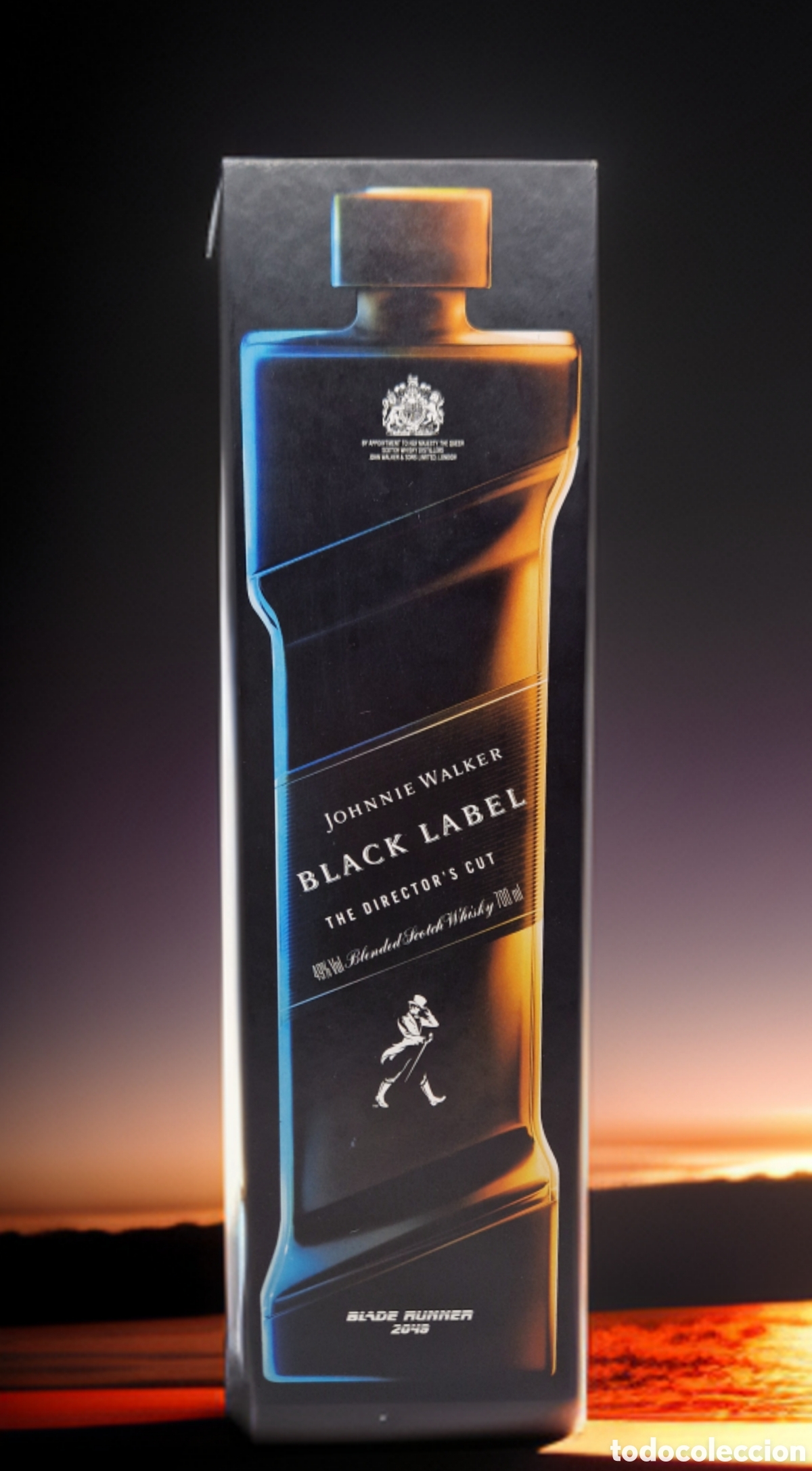 Botellas antiguas: Botella Edici&oacute;n Limitada Black Label Blade Runner 2049 - Foto 2