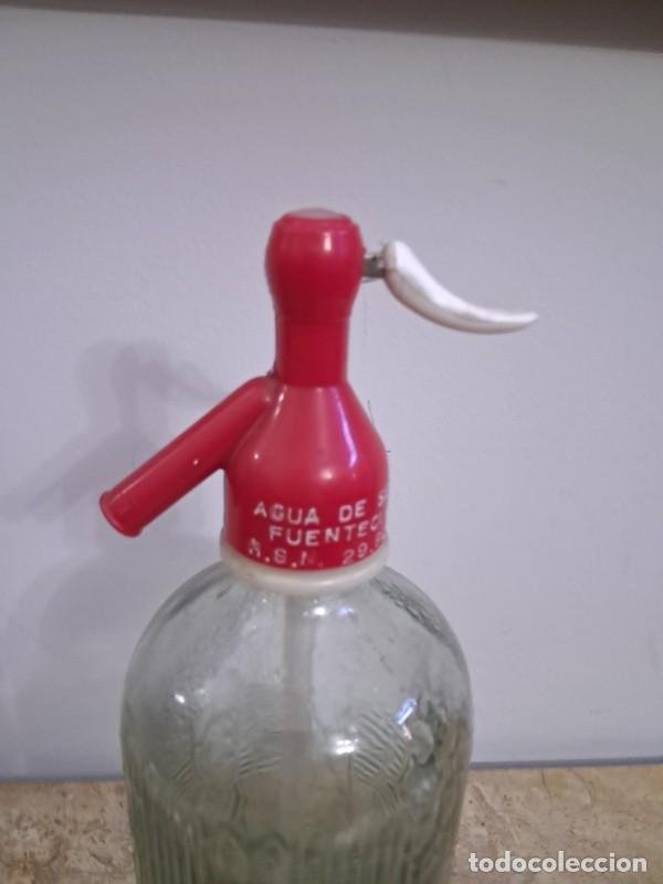 Botellas antiguas: SIF&Oacute;N BOTELLA CRISTAL CON RELIEVE - Foto 2