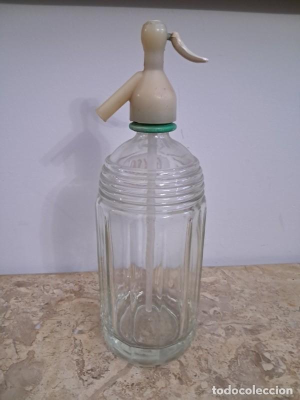 Botellas antiguas: SIF&Oacute;N BOTELLA CRISTAL CON RELIEVE MARCA GEISER - Foto 4