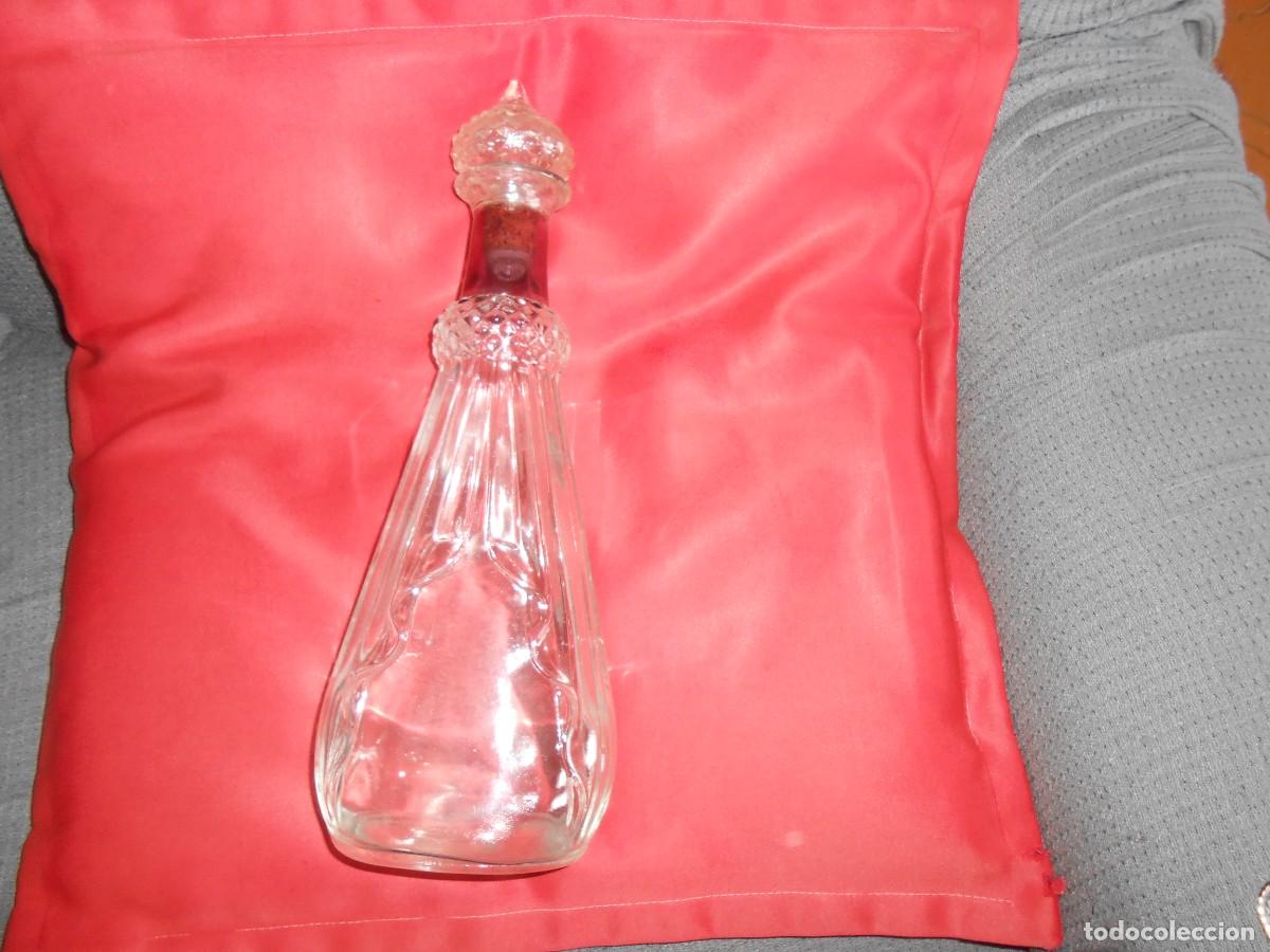 Botellas antiguas: Botella para Licor con Tap&oacute;n - Foto 1