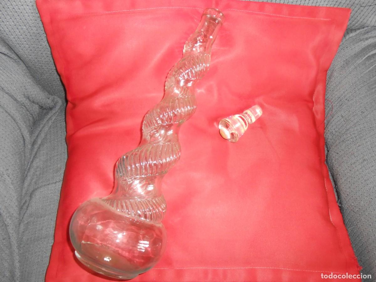 Botellas antiguas: BOTELLA DE VIDRIO Con tap&oacute;n - Foto 2