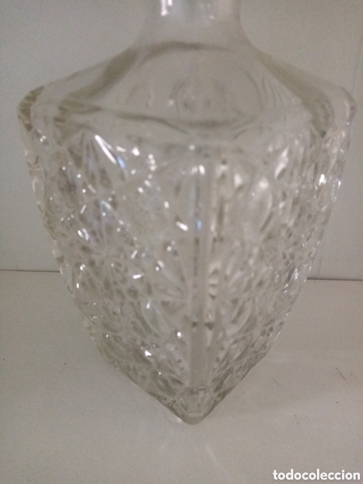 Botellas antiguas: Licorera de cristal tallado - Foto 3