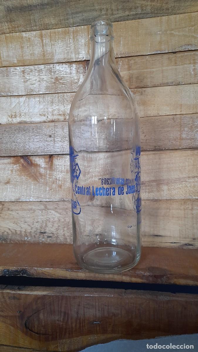 Botellas antiguas: Botella de Leche Coosur Ja&eacute;n - Foto 2