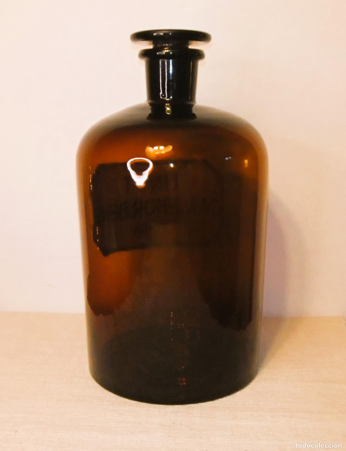 Botellas antiguas: GRAN BOTELLA DE LABORATORIO DE COLOR AMBAR 33 cms - Foto 3