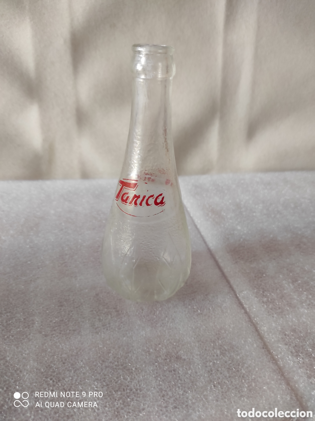 Botellas antiguas: Antigua botella de refrescos tanica - Foto 1