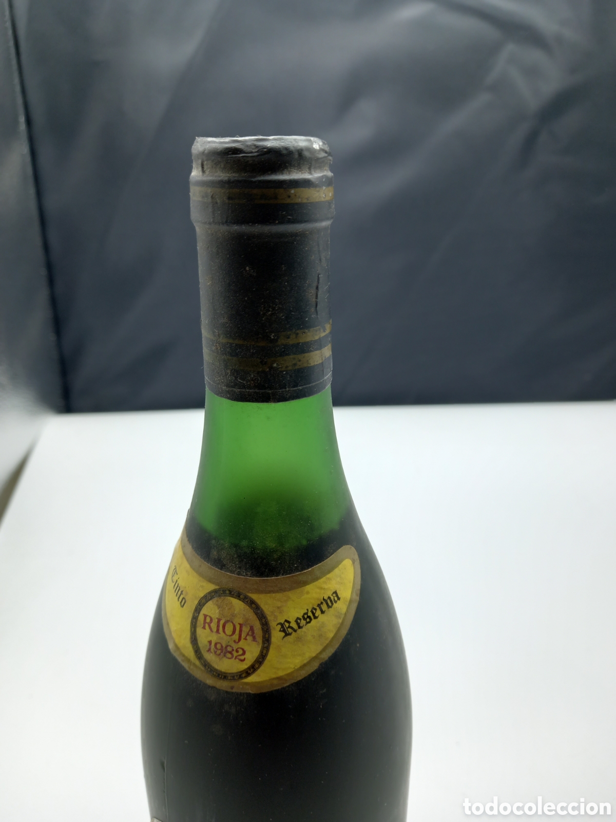 Botellas antiguas: Botella de Vino Faustino V 1982 - Foto 2