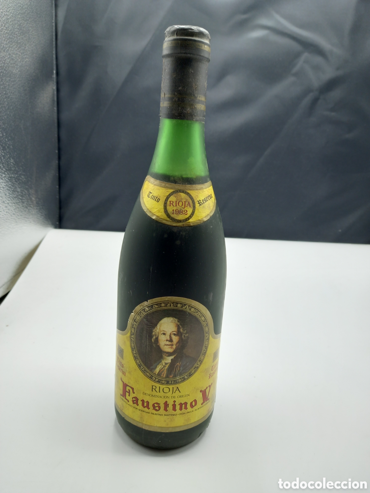 Botellas antiguas: Botella de Vino Faustino V 1982 - Foto 4