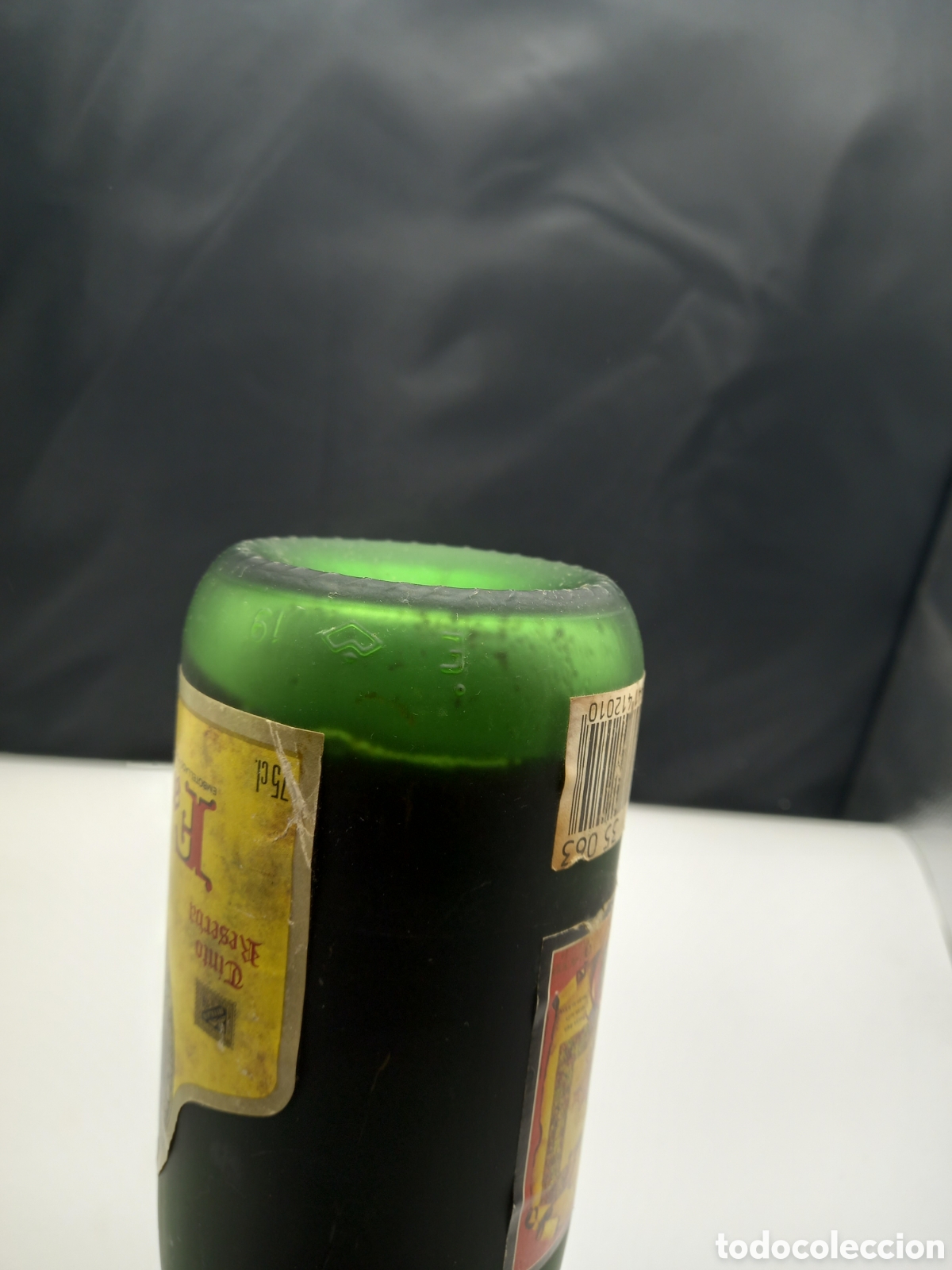 Botellas antiguas: Botella de Vino Faustino V 1982 - Foto 4