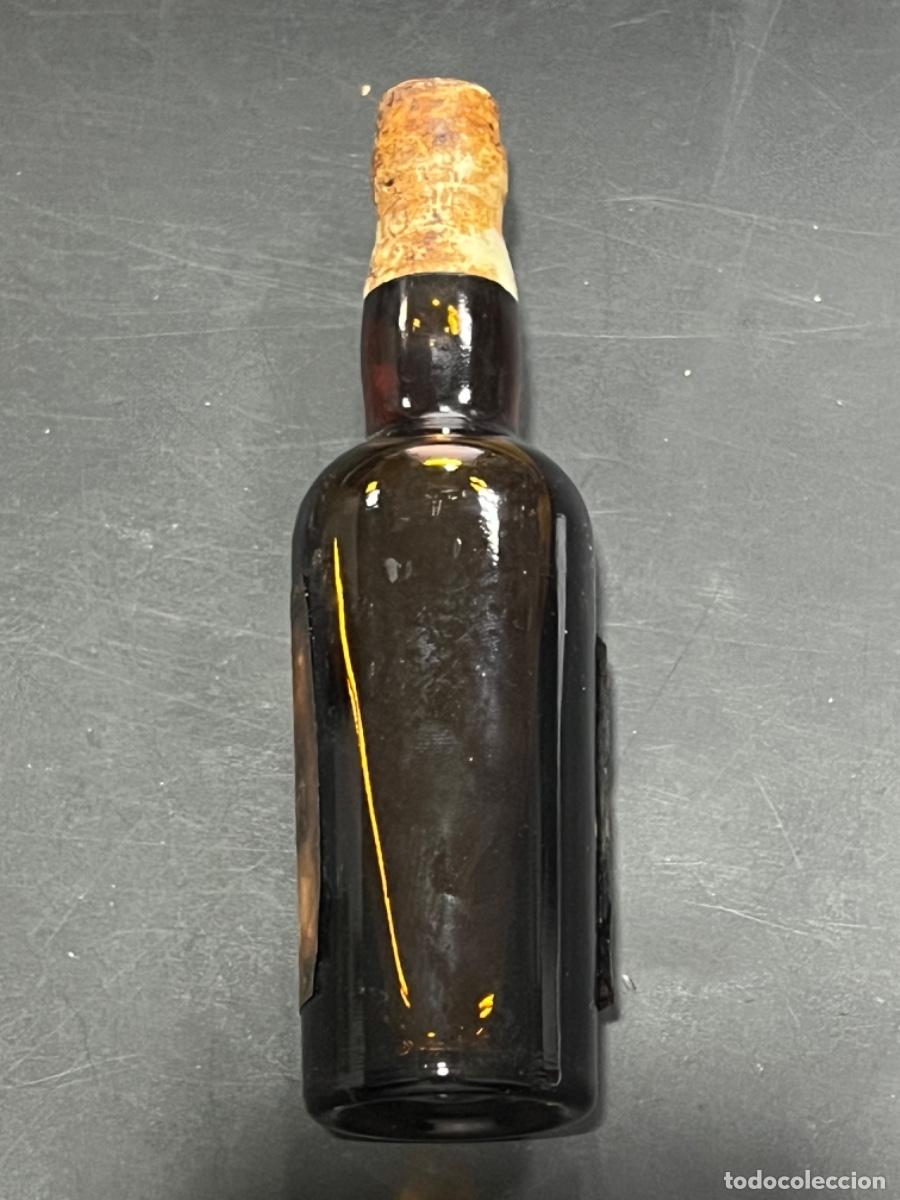 Botellas antiguas: BOTELLIN DE PEDRO XIMENEZ. VALDESPINO. - Foto 2