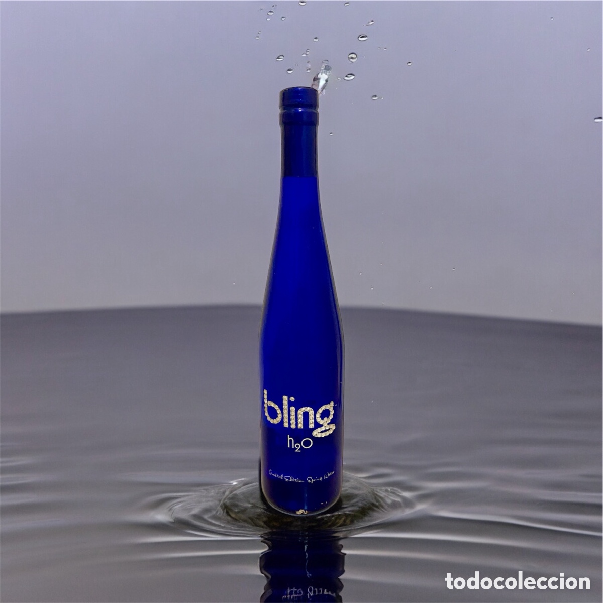 Botellas antiguas: Botellas de agua bling - Foto 1