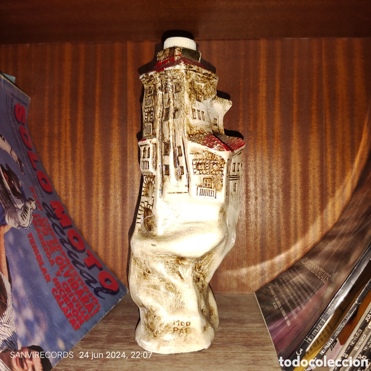 Botellas antiguas: BOTELLA CASAS COLGADAS (CUENCA) - Foto 2