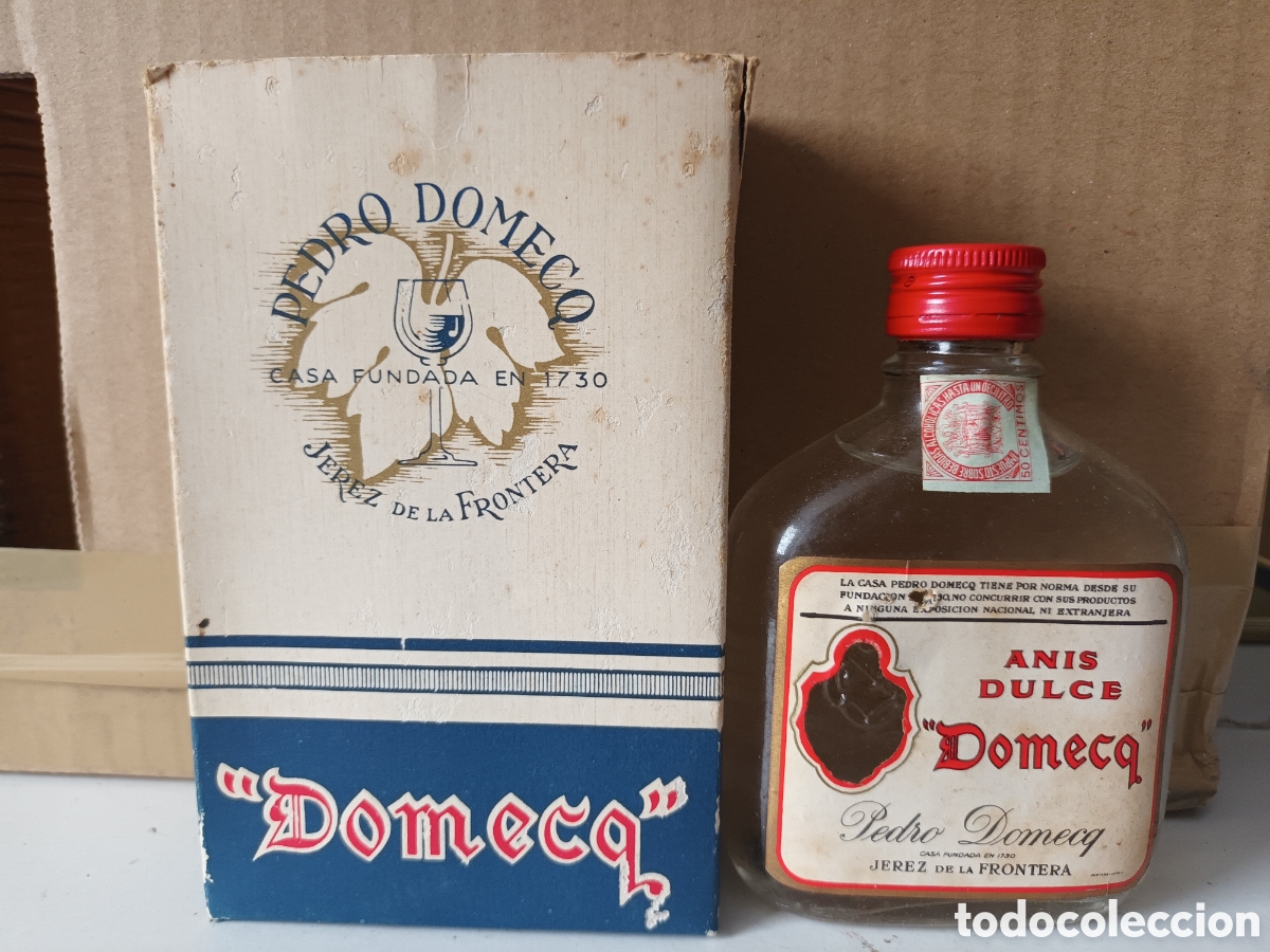 Botellas antiguas: Peque&ntilde;a botella An&iacute;s dulce Domecg - Foto 1