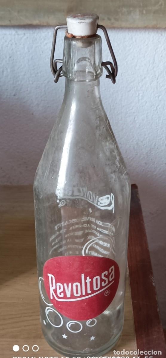 Botellas antiguas: Botella de gaseosa REVOLTOSA - Foto 1