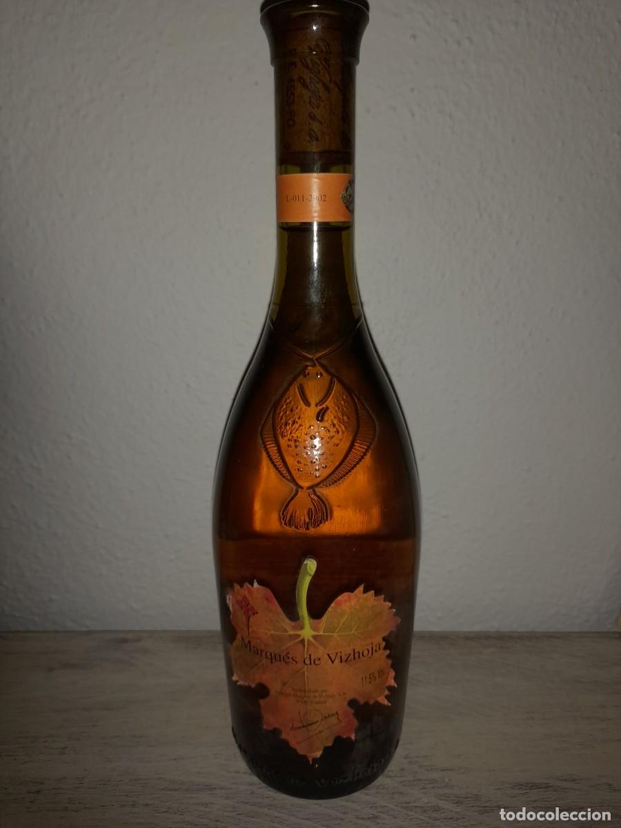 Botellas antiguas: Botella de vino, Marqu&eacute;s de Vizhoja 2002 - Foto 1