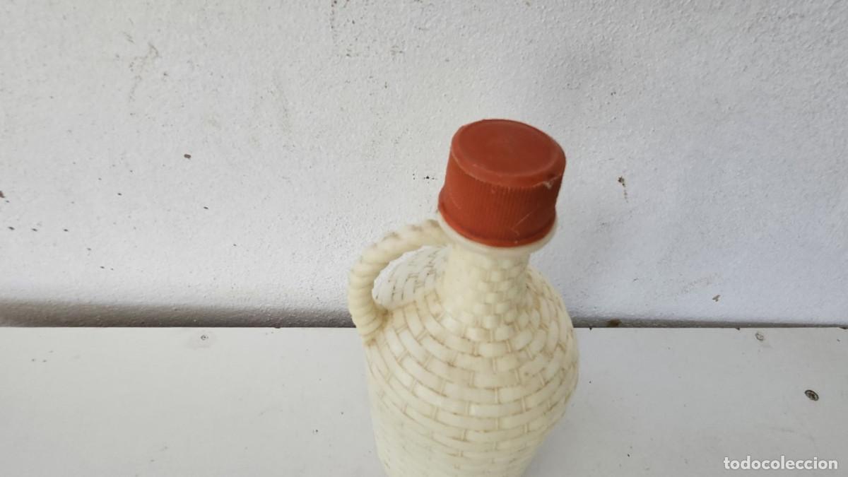 Botellas antiguas: botella de celuloides - Foto 2