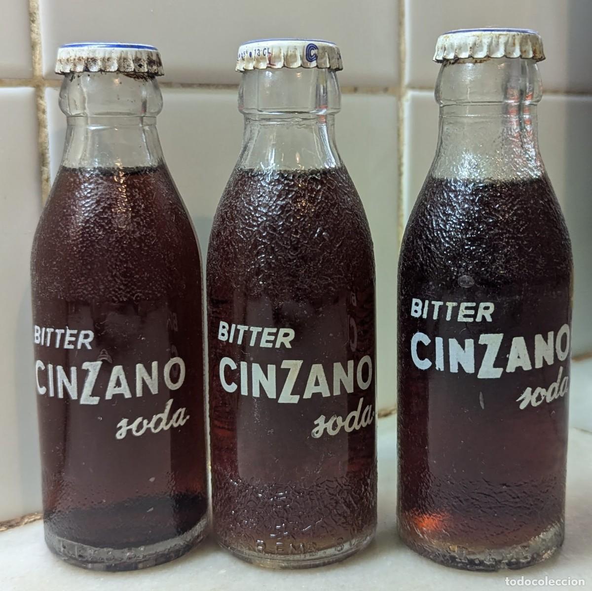 Botellas antiguas: Botellas de bitter Cinzano Soda - Foto 1