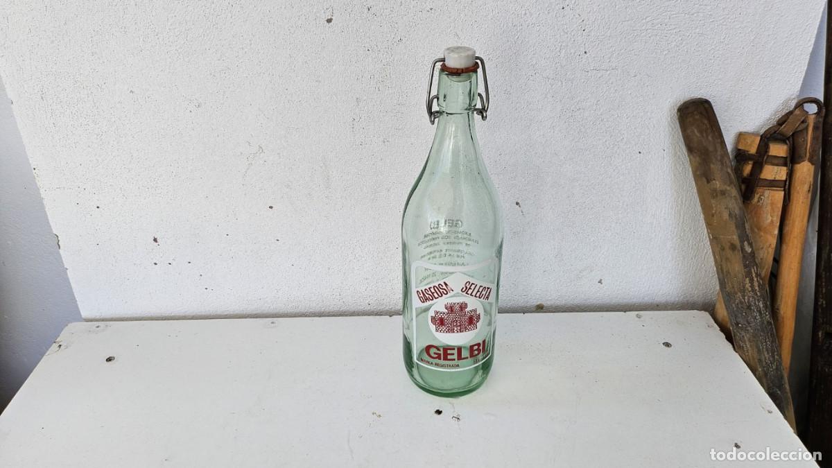 Botellas antiguas: botella de gaseosa Gezbi - Foto 1