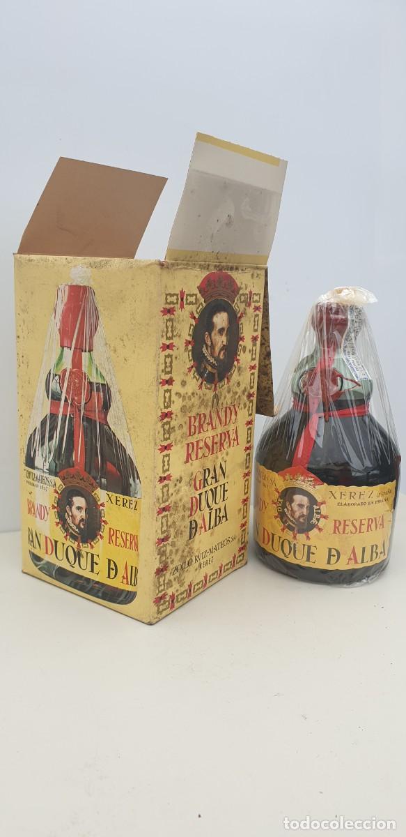 Botellas antiguas: Brandy Duque De Alba a&ntilde;os 80 - Foto 1