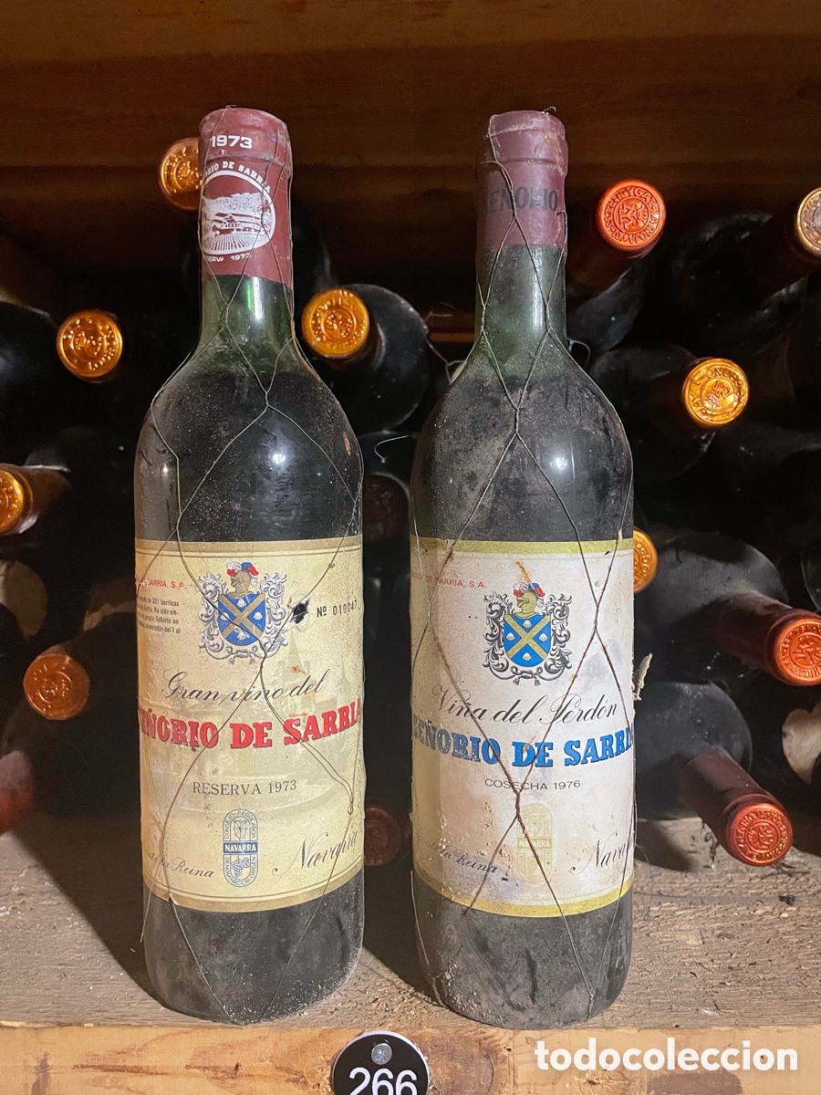 Botellas antiguas: Duo vinos se&ntilde;or&iacute;o de Sarria - Foto 1