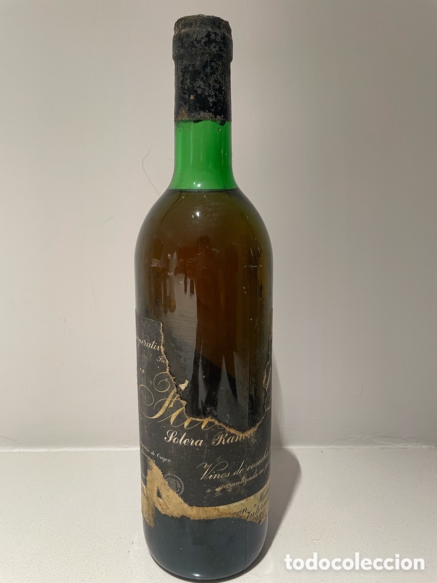 Antique bottles: Vino Solera Ranci Falset DO Tarragona