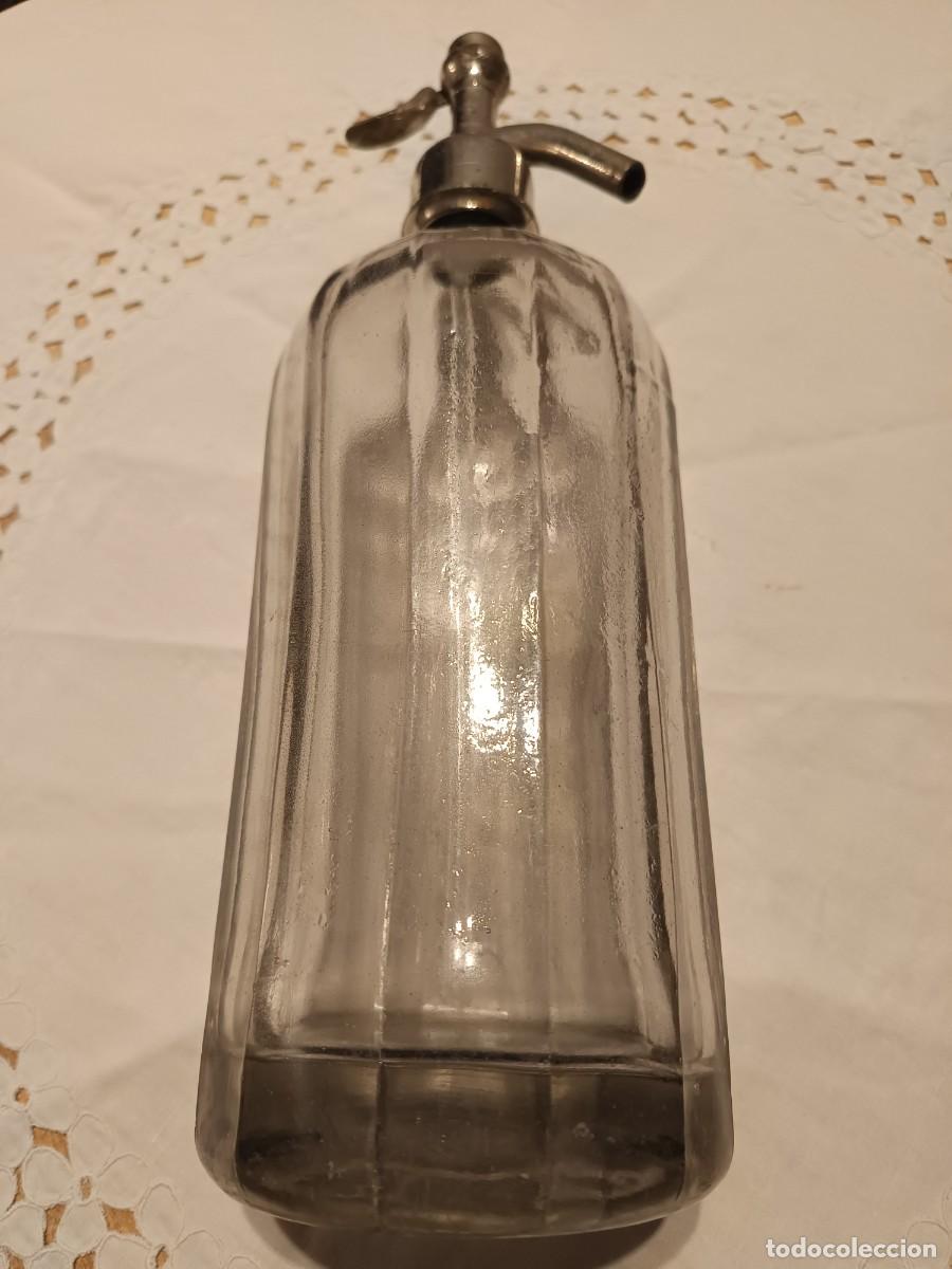 Botellas antiguas: Antigua botella de cristal con sif&oacute;n - Foto 3