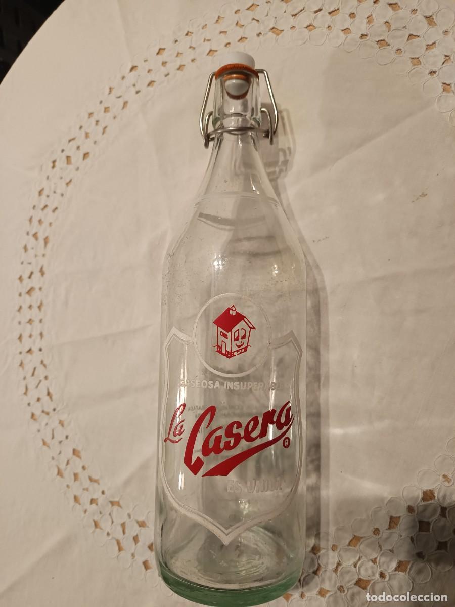 Botellas antiguas: Botella antigua de La Casera - Foto 1