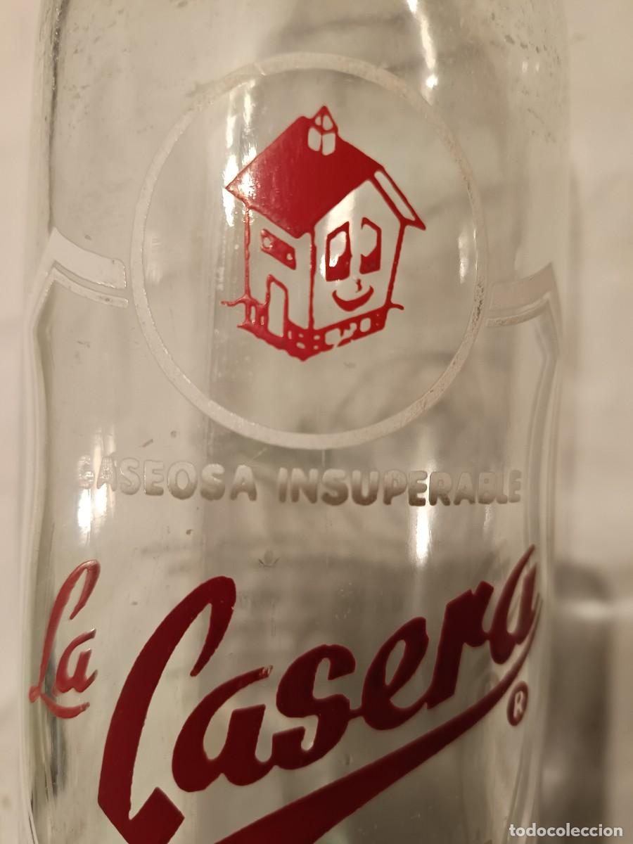 Botellas antiguas: Botella antigua de La Casera - Foto 3