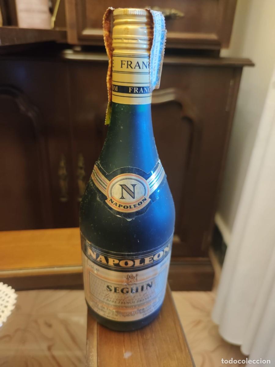 Botellas antiguas: Botella Brandy Napole&oacute;n Seguin - Foto 1