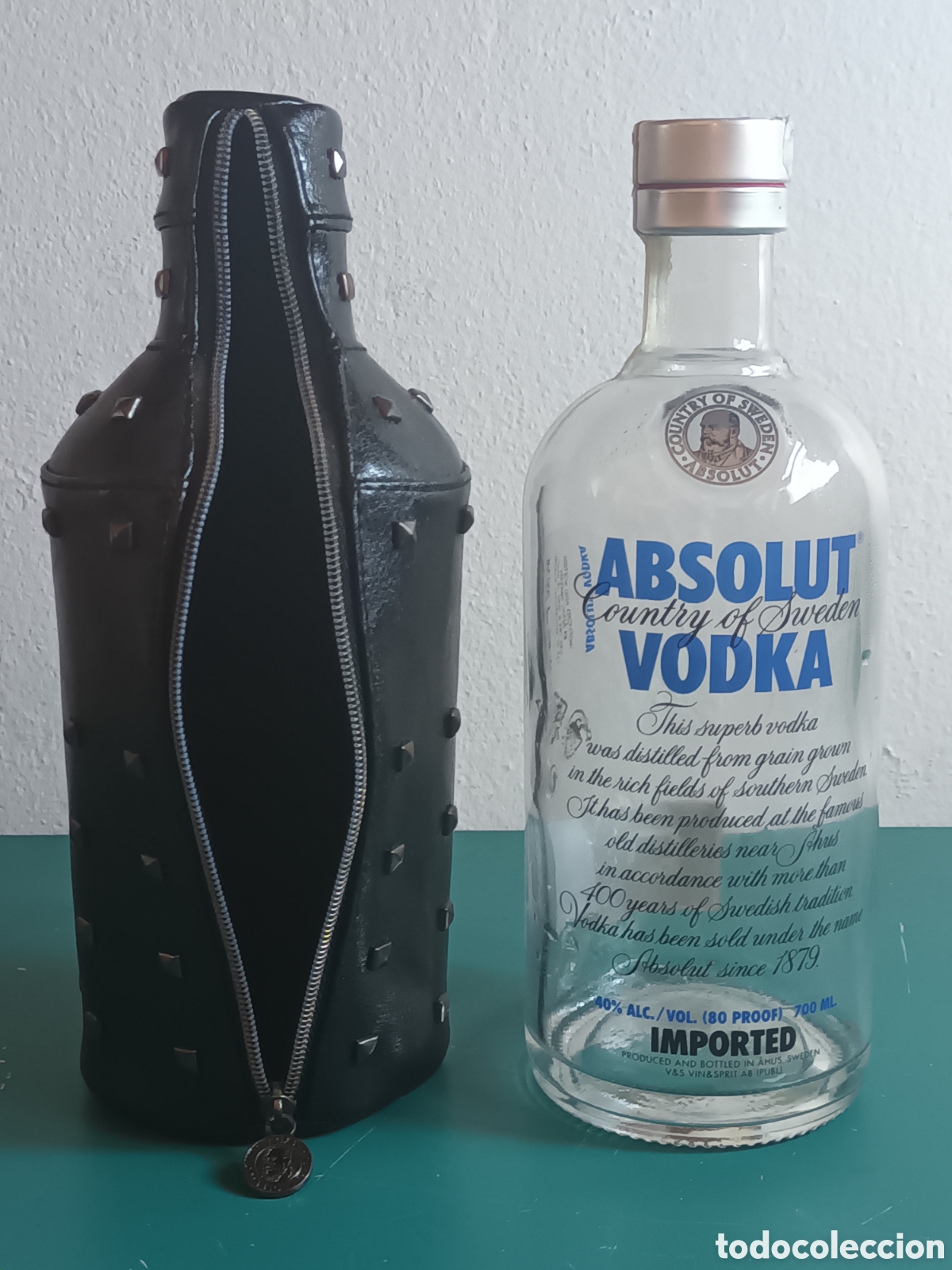 Botellas antiguas: Botella con funda ABSOLUTE VODKA 2008 Edici&oacute;n Rock - Foto 7