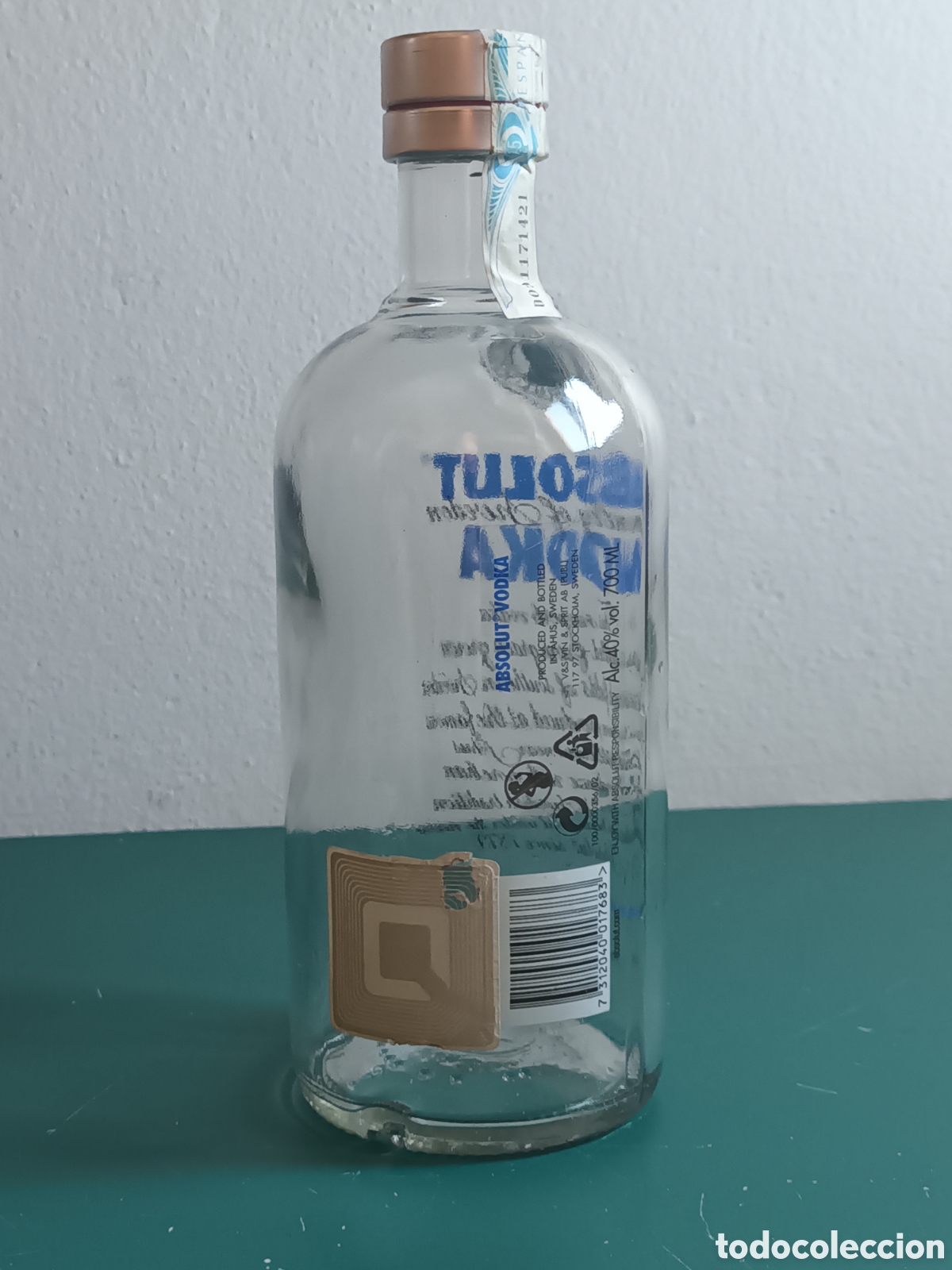 Botellas antiguas: Botella con funda ABSOLUTE VODKA 2008 Edici&oacute;n Rock - Foto 9