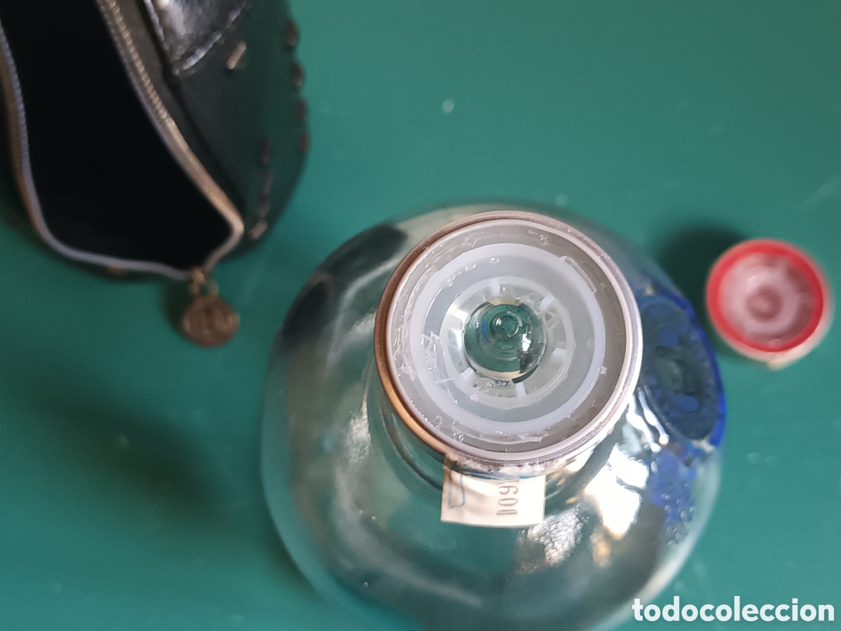 Botellas antiguas: Botella con funda ABSOLUTE VODKA 2008 Edici&oacute;n Rock - Foto 12