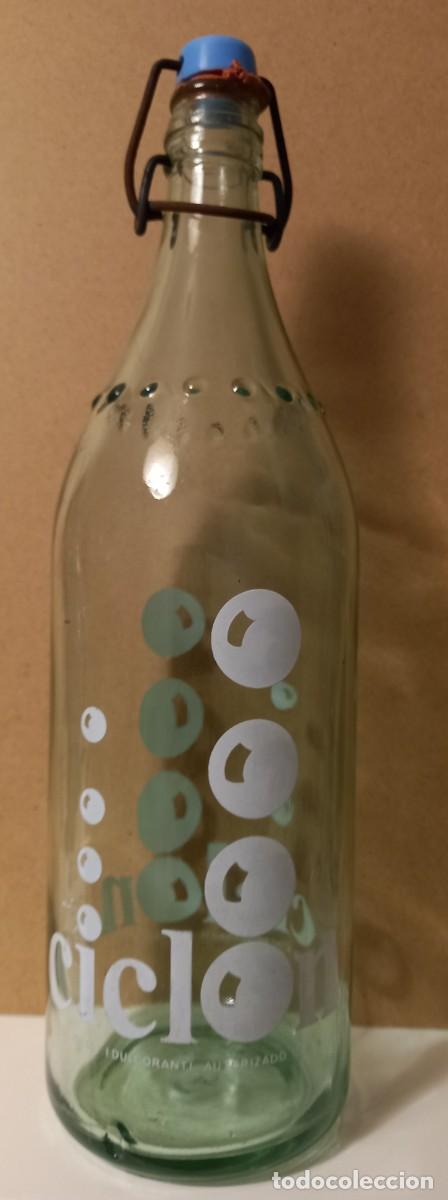 Botellas antiguas: BOTELLA GASEOSA CICLON - Foto 1