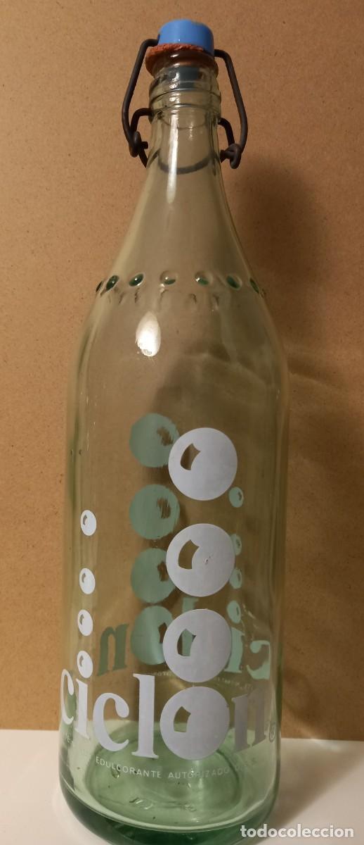 Botellas antiguas: BOTELLA GASEOSA CICLON - Foto 2