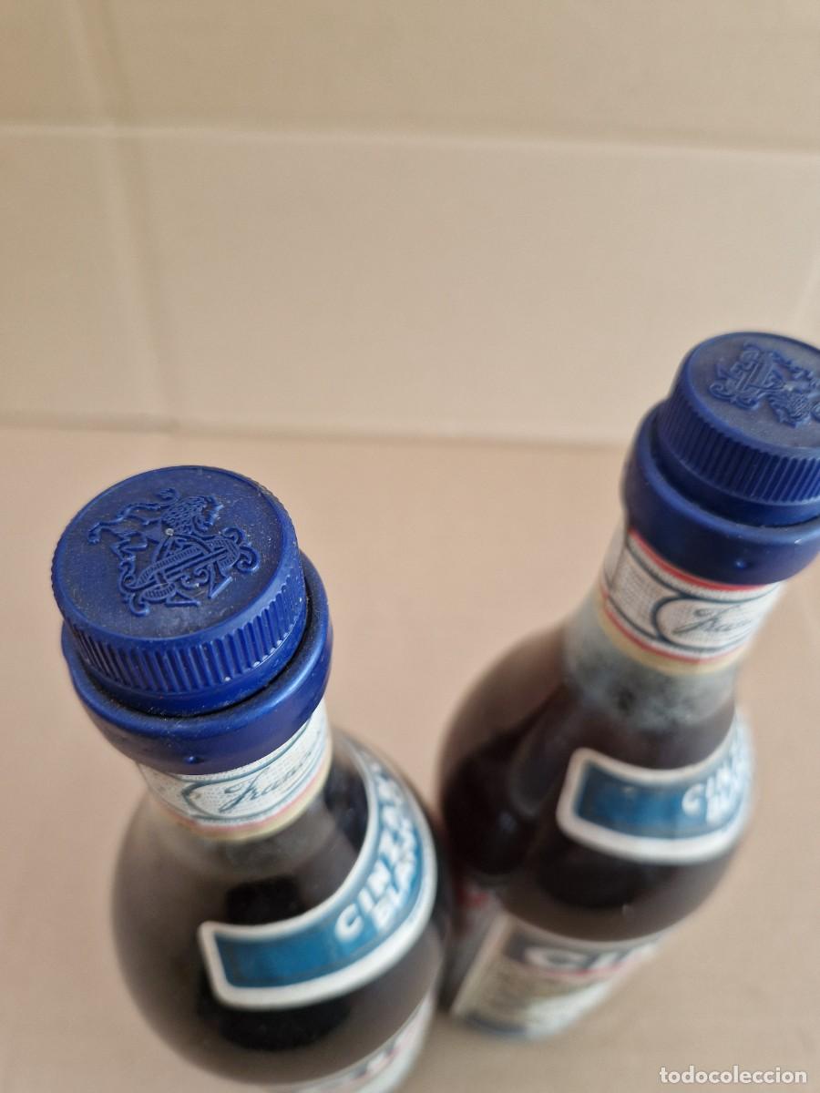 Botellas antiguas: 2 BOTELLAS DE CINZANO BIANCO - Foto 4