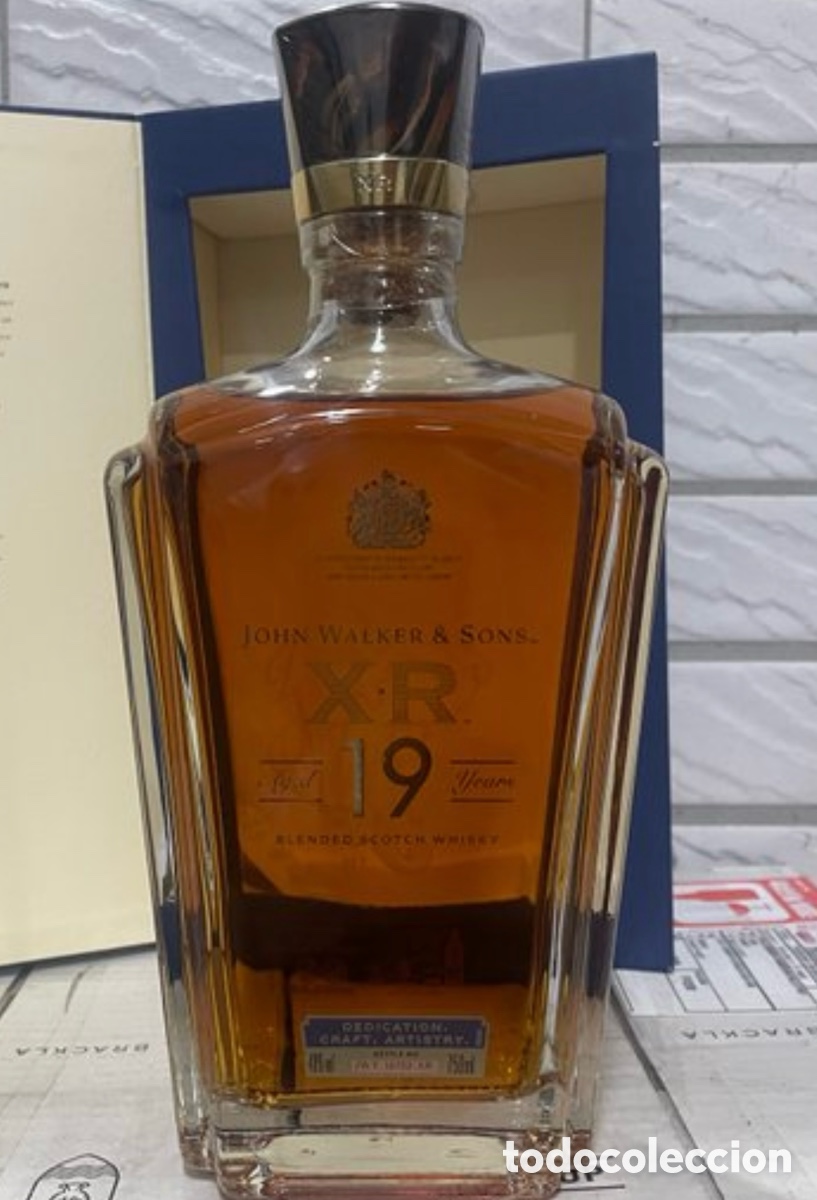 Botellas antiguas: Johnnie Walker XR 19 - Foto 1