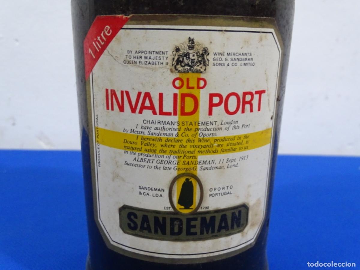 Botellas antiguas: OLD INVALID PORTO. SANDEMAN. LITRO. - Foto 2